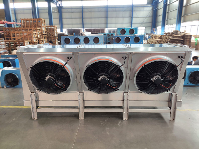 斜下出风冷风机