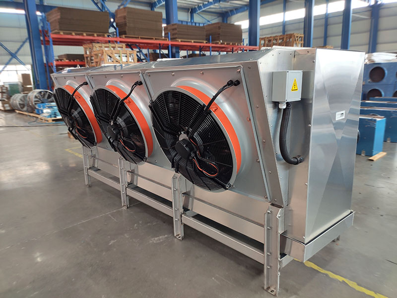 斜下出风冷风机